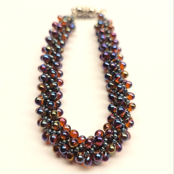 Red and Blue Russian Spiral Seed Bead Bracelet - Picture 3 of 7